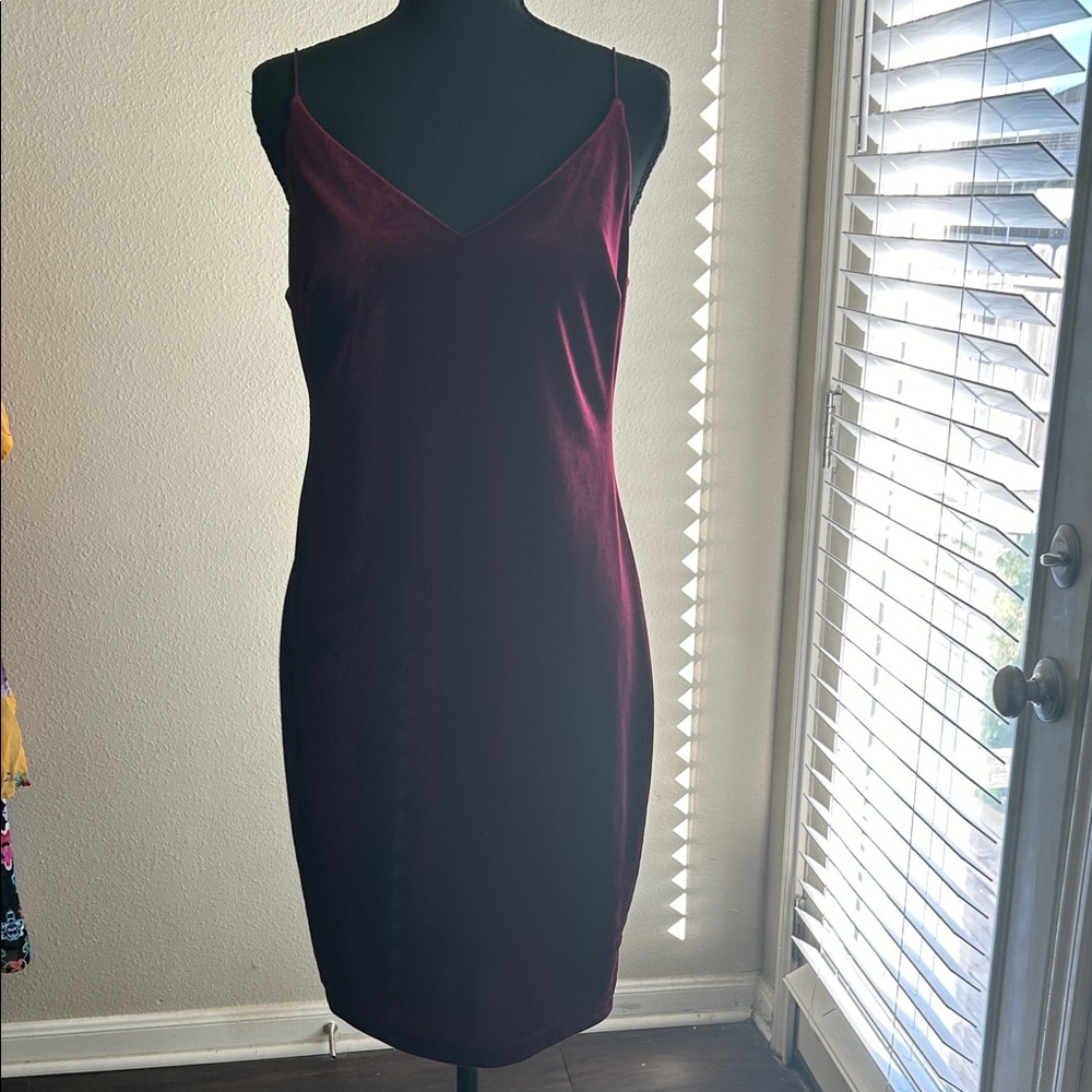 B. Smart Burgundy Velvet Dress y2k